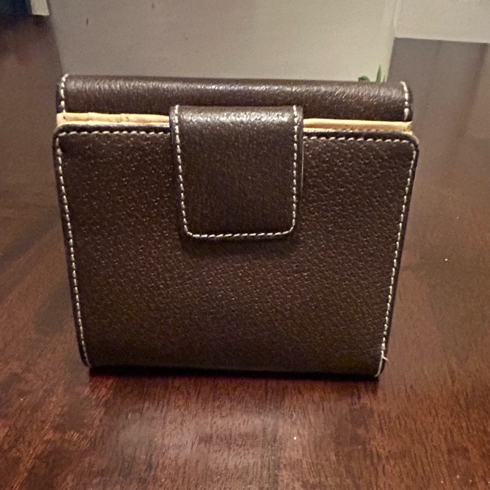 Kate Spade Wallet - Picture 2 of 7